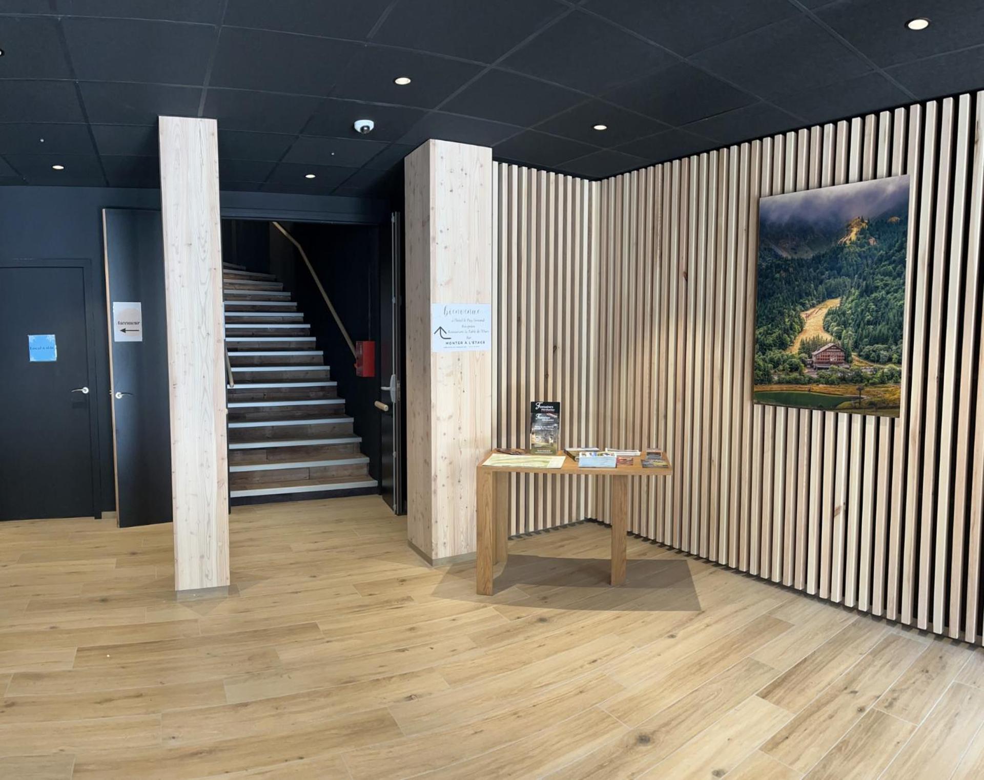 Hotel Du Puy Ferrand , Restaurant La Table De L'Ours Le Mont-Dore Exterior photo